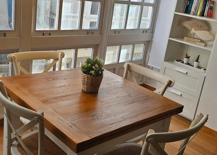 Vivienda En El Centro De La Ciudad * A Coruña